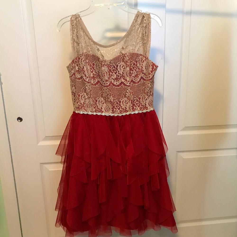 Pretty red girl’s party dress